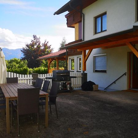 Appartamento Haus Im Gruenen Villach Esterno foto